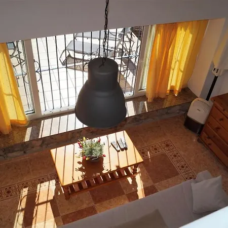 - 1 Bedroom With Pool And Sea Views Young People Group Not Allowed - 07517 *