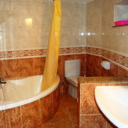 Apartment - 1 Bedroom With Pool And Sea Views Young People Group Not Allowed - 07517