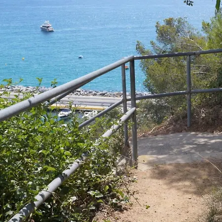 - 1 Bedroom With Pool And Sea Views Young People Group Not Allowed - 07517